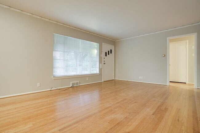 Foto del edificio - 6514 Winton St