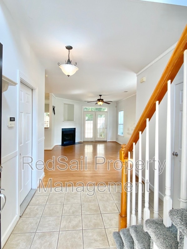 Building Photo - 321 Swain Hill Ct