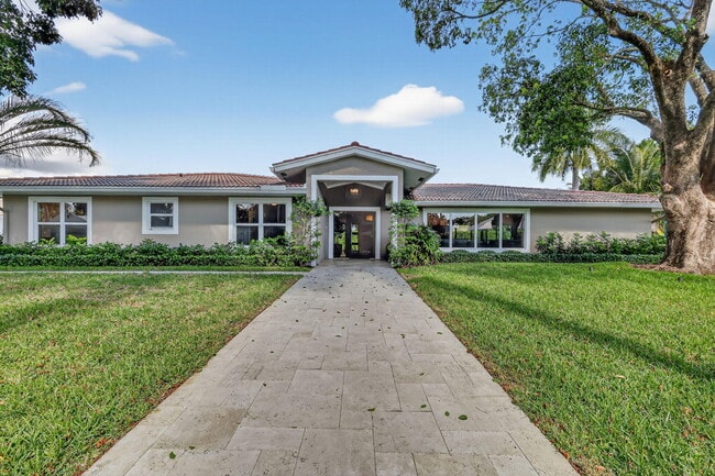 Building Photo - 937 SW 34th Ct