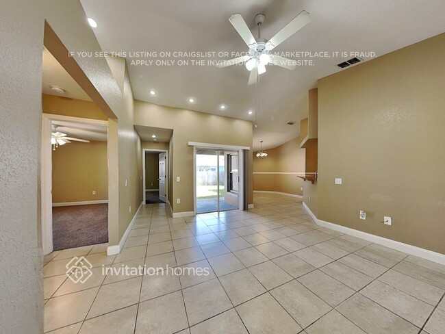 Foto del edificio - 409 Blackbird Way