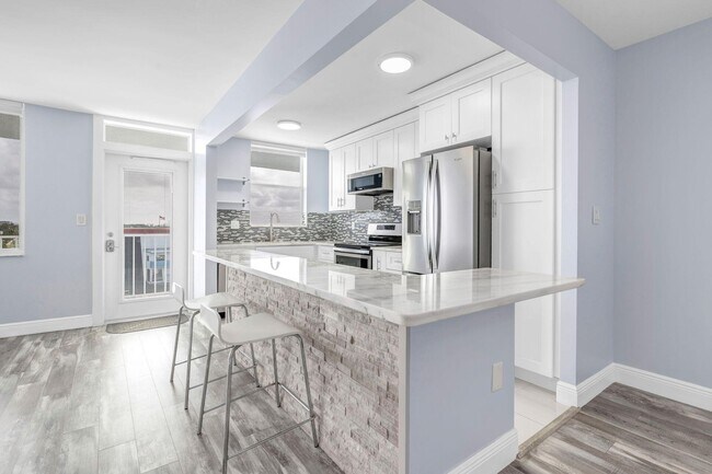 Building Photo - 108 Paradise Harbour Blvd