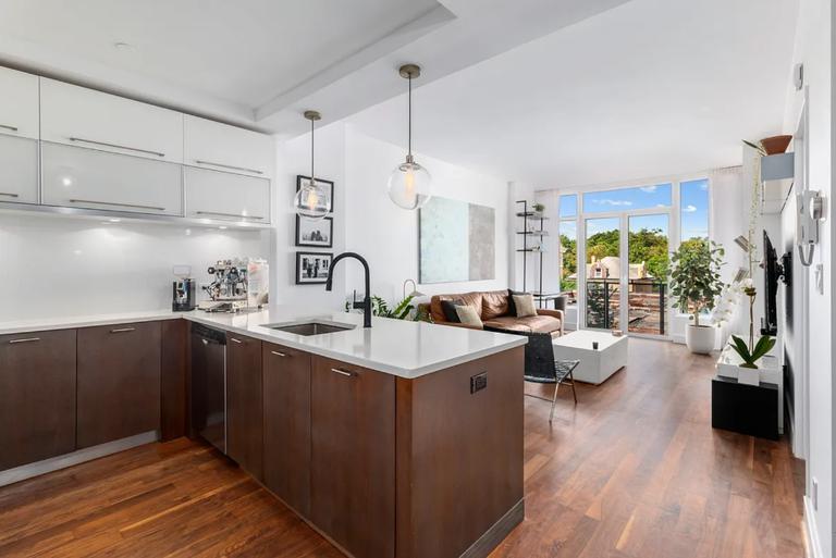 Foto principal - 1 bedroom in Brooklyn NY 11211