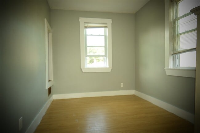 Building Photo - 24 Blackstone St