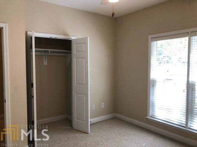 Building Photo - 1193 Golf Club Rd