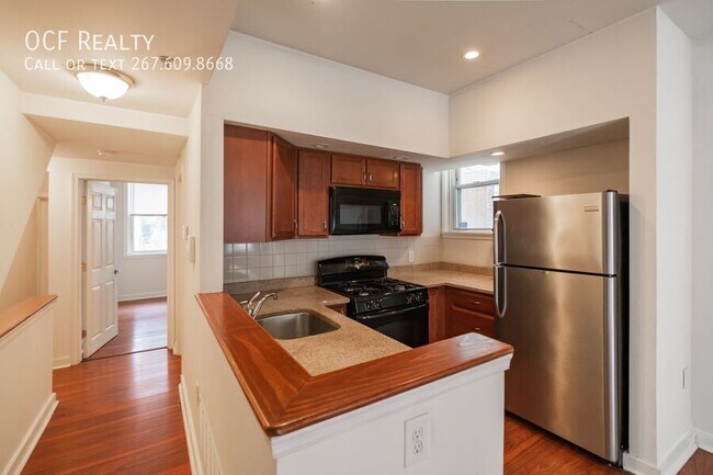 Foto del edificio - 1431 Lombard-Beautiful Apt-Private Yard-Fi...