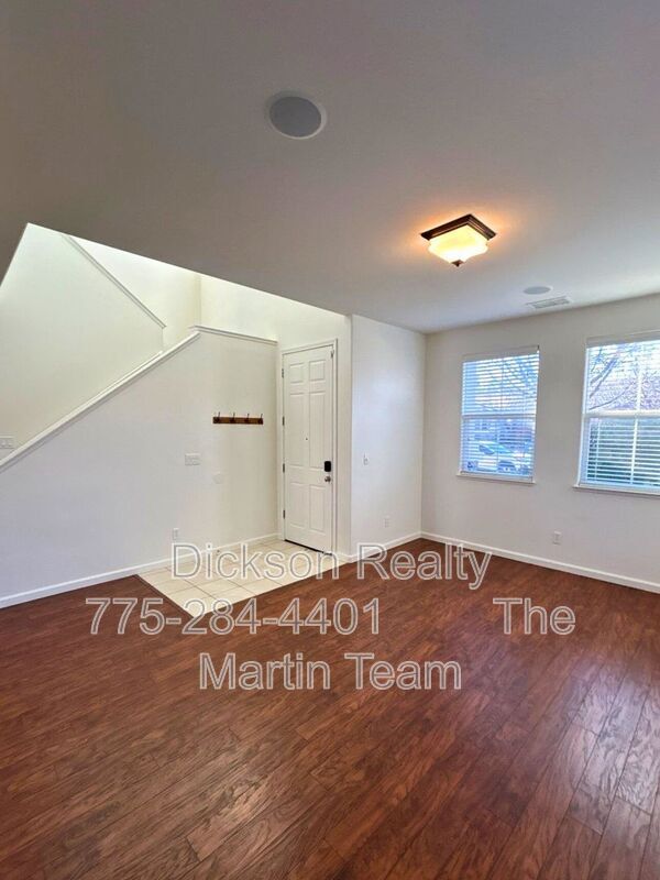 Building Photo - 515 Cortono Dr