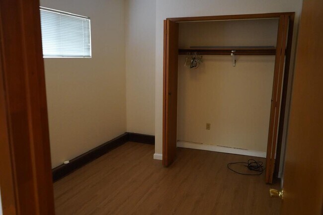 Building Photo - 1625 Higgins Way