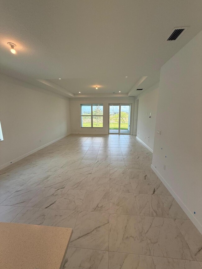 Foto del edificio - 13509 SW Bally Dr