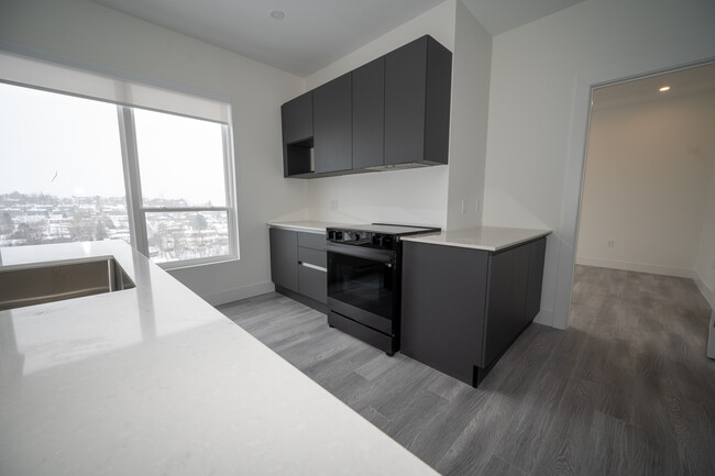 Photo du bâtiment - Beautiful New 2 Bed