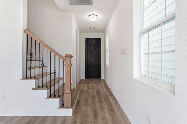 Foto del edificio - 1273 Oakmont Bnd Dr