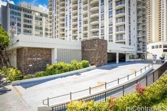 Building Photo - 1717 Ala Wai Blvd