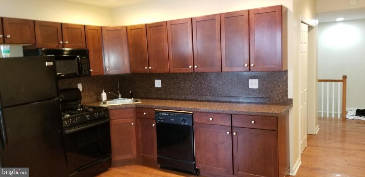 1226 Tasker St, Philadelphia, PA 19148 Apartment for Rent in