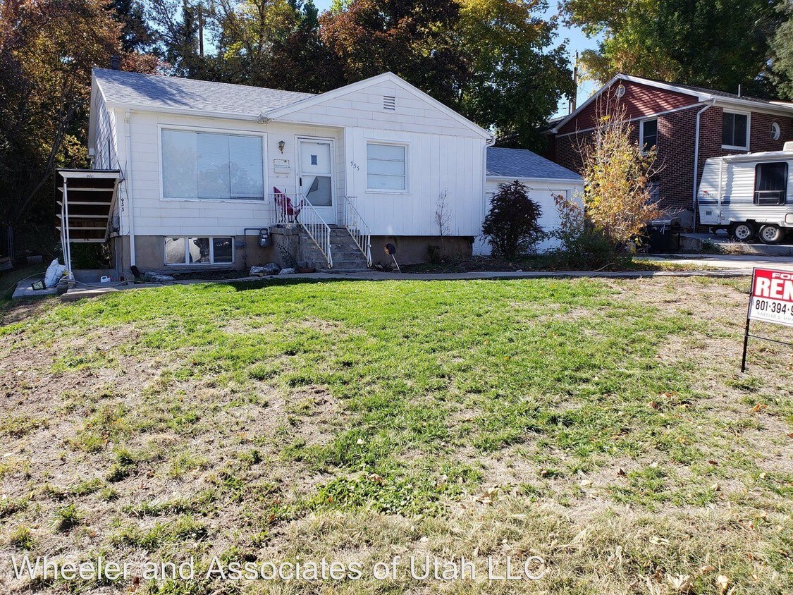 Primary Photo - 955 32nd St