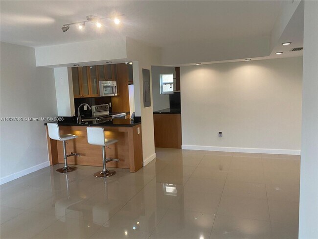 Foto del edificio - 1270 NE 119th St