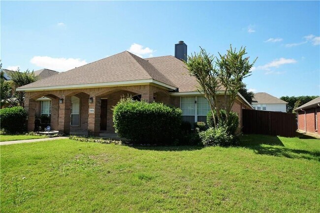 Building Photo - 1305 Canterbury Ct