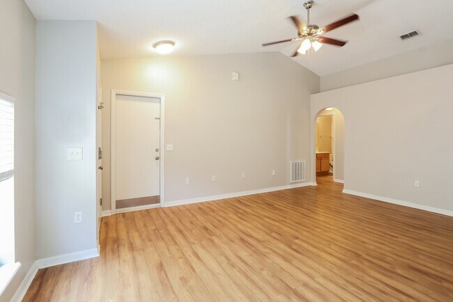 Building Photo - 13517 Padron Ct
