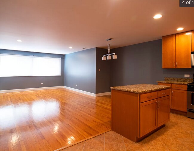 Foto del edificio - 5001 Madison St