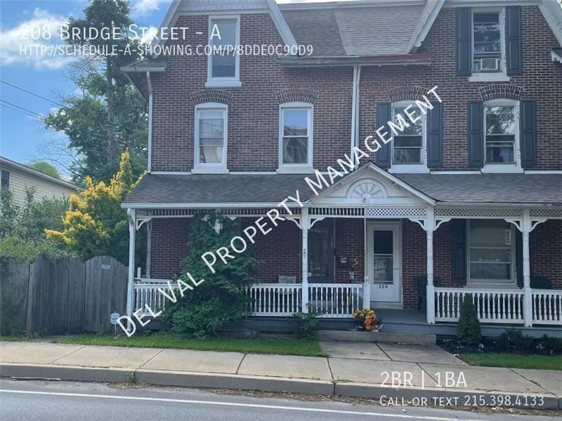 Primary Photo - 208 Bridge St