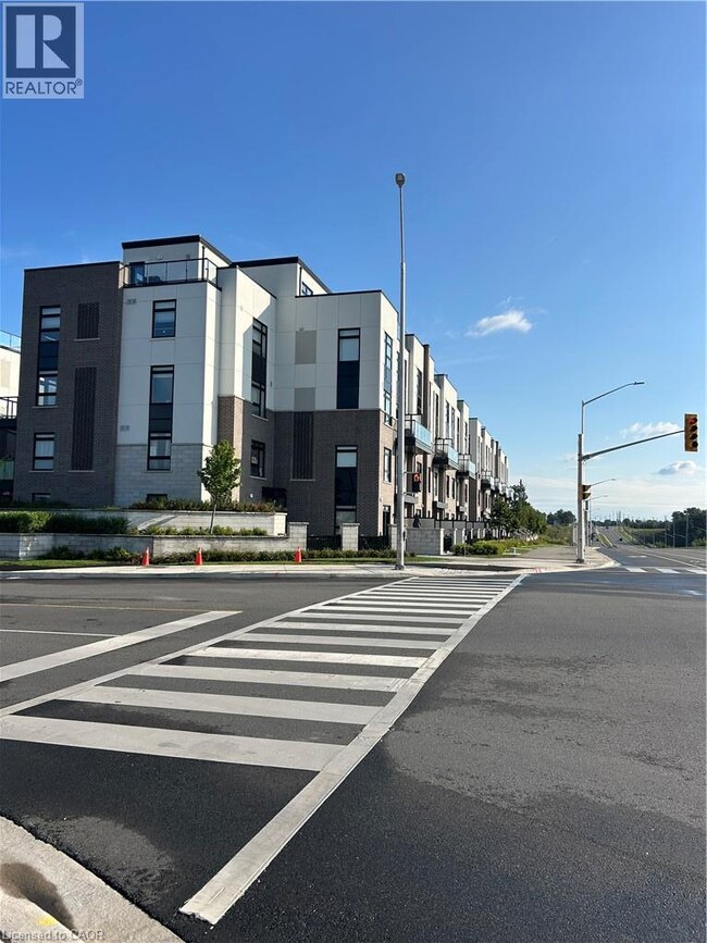 Building Photo - 1581 Rose Way