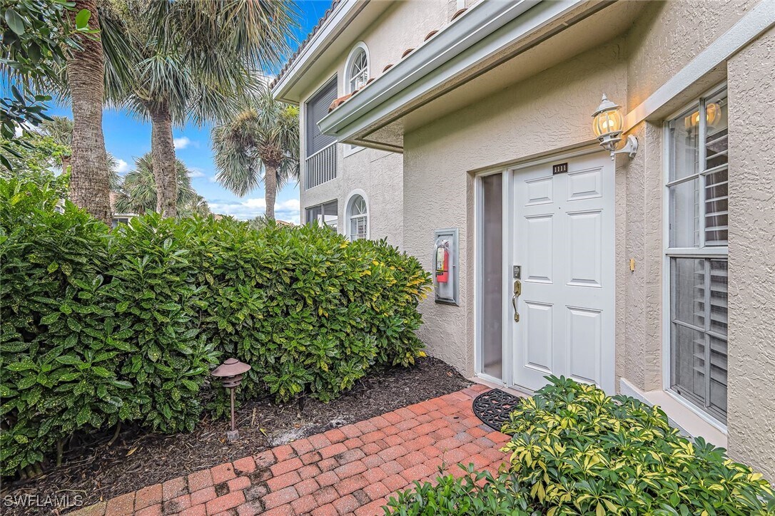 Foto principal - 8471 Abbington Cir