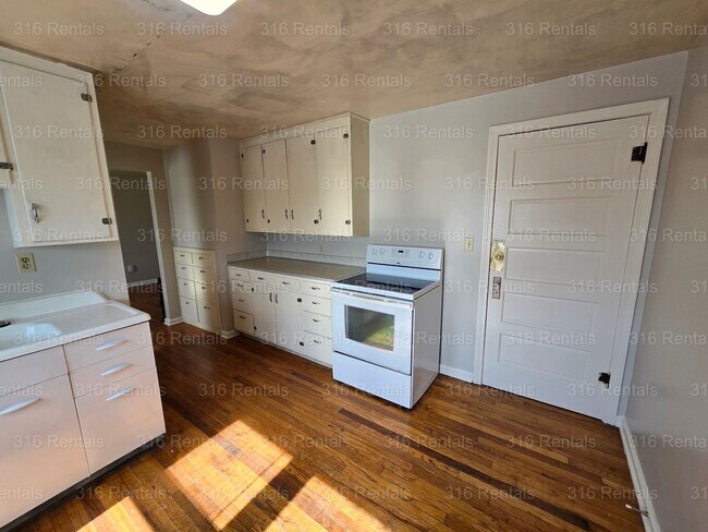 Foto del edificio - $550 - 1 bed 1 bath - Multi-Family