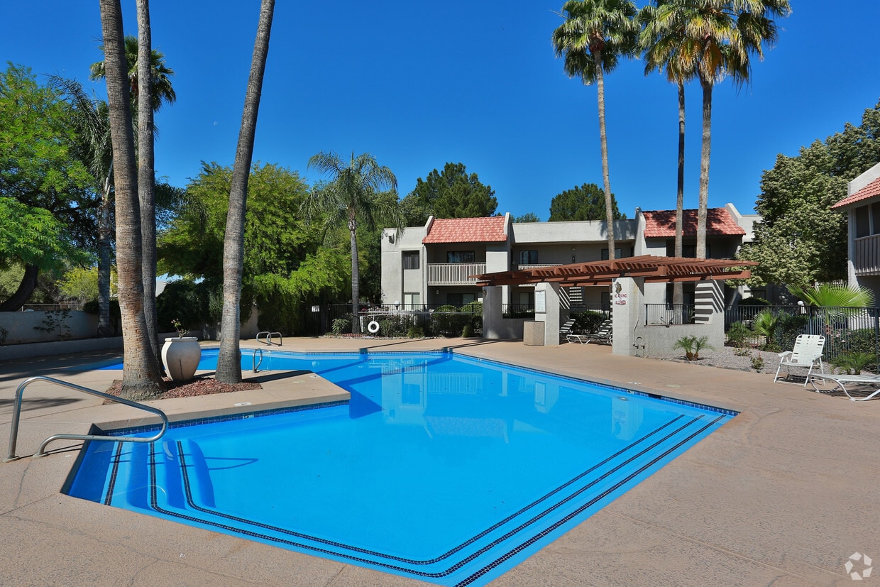 Element on the Loop Apartments 7887 E Uhl St Tucson, AZ