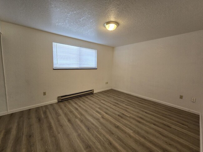 Foto del edificio - 2469 NE Kerr St