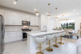 Building Photo - 1854 Mesa LN