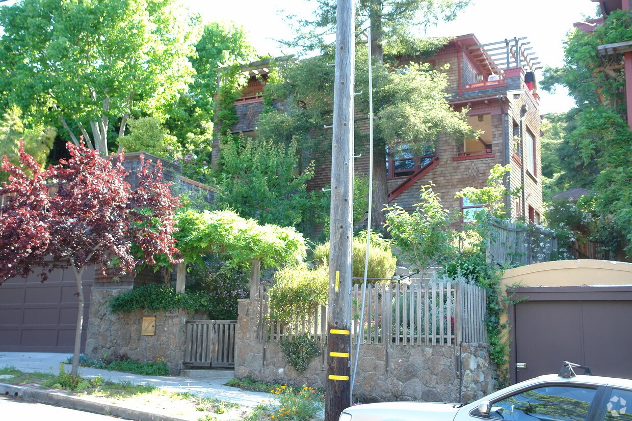 1329 Arch St, Berkeley, CA 94708 Apartments in Berkeley, CA