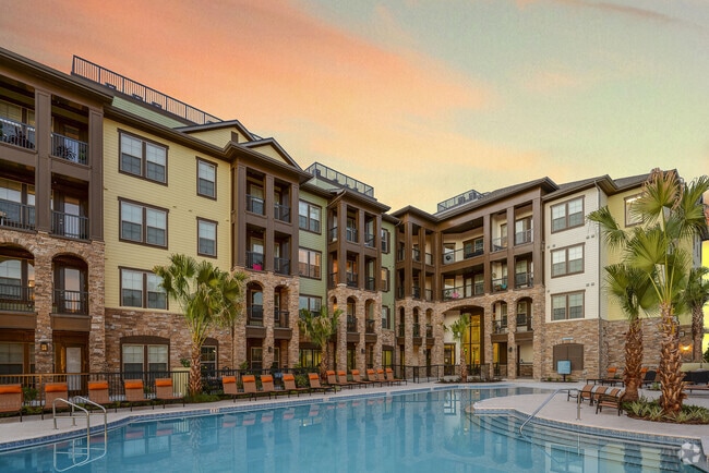 Building Photo - Circa at Fishhawk Ranch