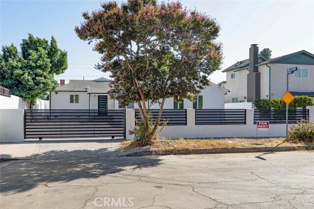 Building Photo - 14800 Calahan St