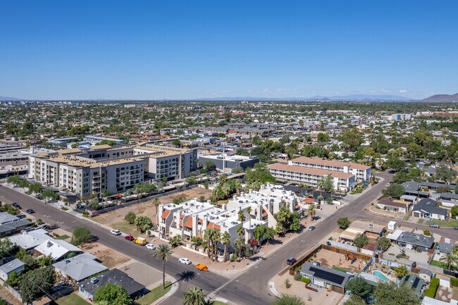Aerial Photo - Park Fifth Avenue Condominuiums