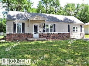 Building Photo - 828 N Woodland St