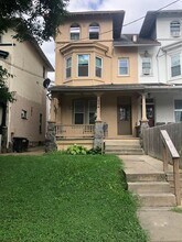 Building Photo - 204 S Ann St