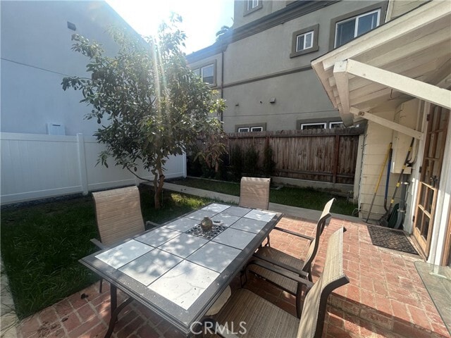 Building Photo - 406 11th St