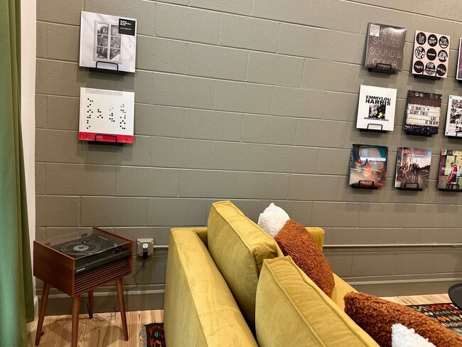 Foto del edificio - 1911 3rd Ave N