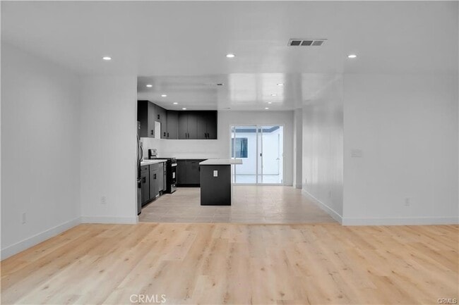 Building Photo - 6513 San Miguel St