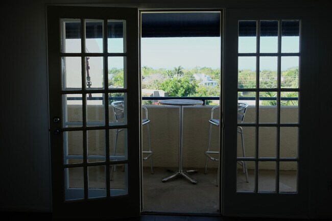 Foto del edificio - 835 S Osprey Ave