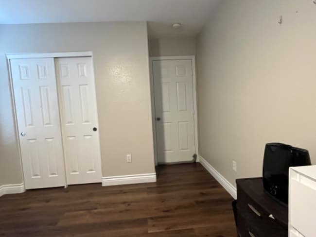 Building Photo - 5034 Lime Kiln Ave