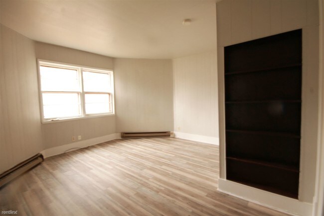 Building Photo - 1 br, 1 bath 4plex - 401 S 6th St #1
