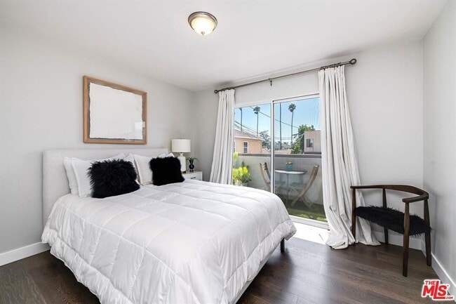 Building Photo - 832 Euclid St