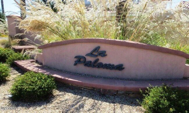 Building Photo - Charming 3 bedroom home in GATED community...