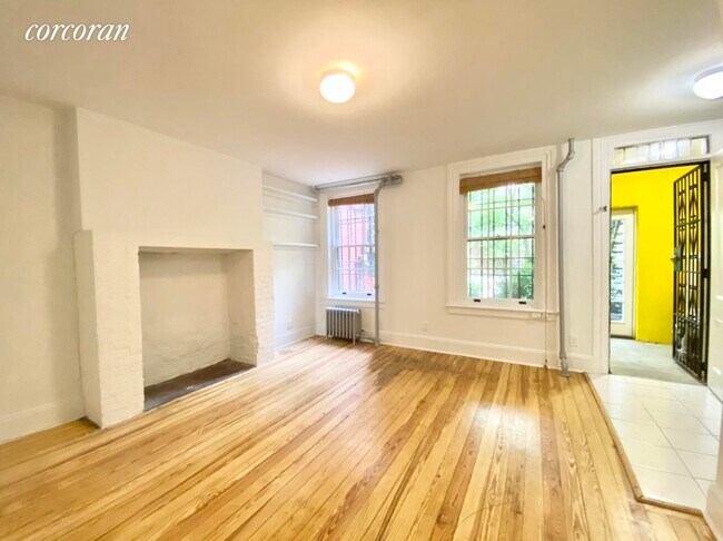 Foto del edificio - 295 Dekalb Ave