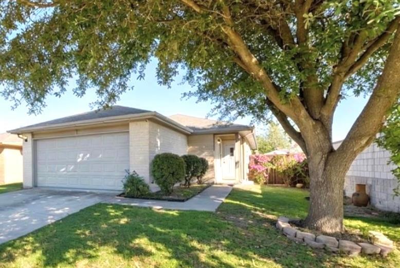 Primary Photo - 12401 Drummond Dr