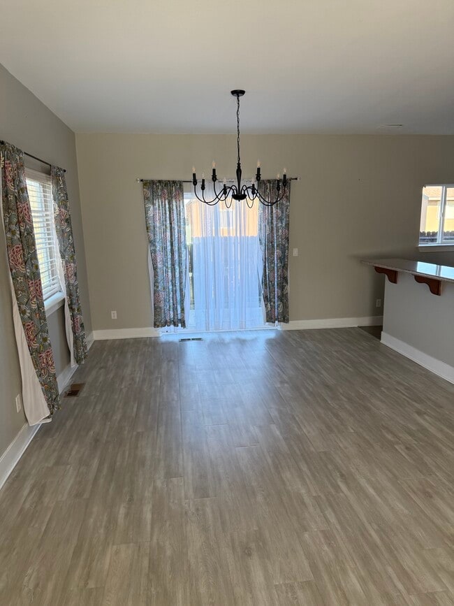 Foto del edificio - 5261 Schreiner Dr