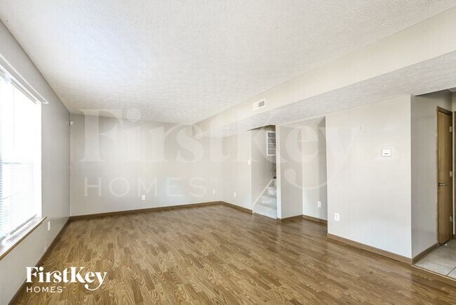 Foto del edificio - 6715 Wimbledon Dr