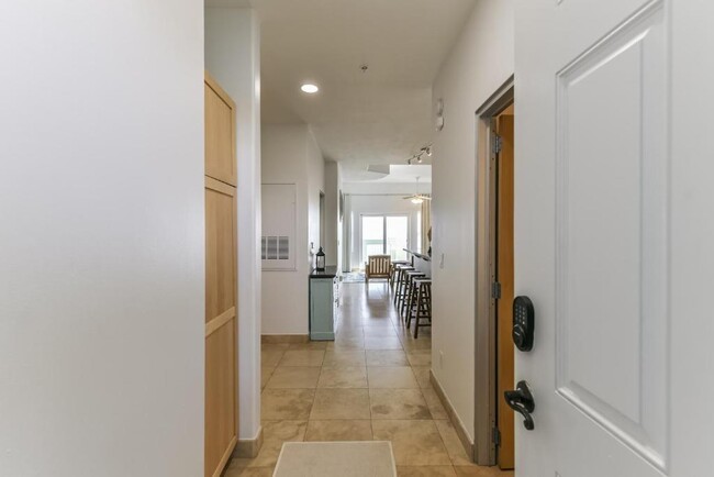 Foto del edificio - 9420 Seawall Blvd