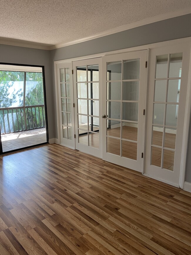 Building Photo - 4570 Ringwood Meadow