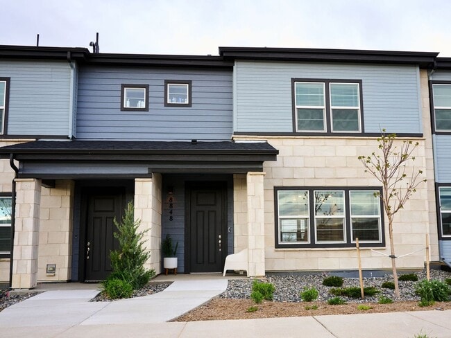 Building Photo - 8848 Fraser River Lp