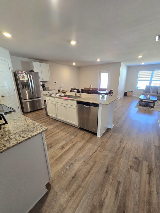 Foto del edificio - 1964 Catbird Trl